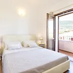 Villa Grande Con Piscina Per 10 Persone A 500m Dalla Valledoria