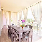 Villa Grande Con Piscina Per 10 Persone A 500m Dalla