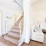 Villa Grande Con Piscina Per 10 Persone A 500m Dalla *