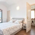Villa Grande Con Piscina Per 10 Persone A 500m Dalla *