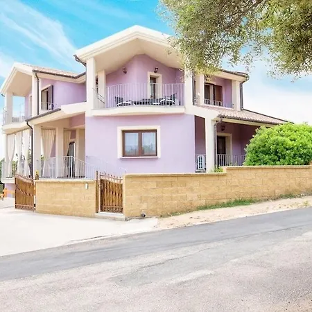 Villa Grande Con Piscina Per 10 Persone A 500m Dalla