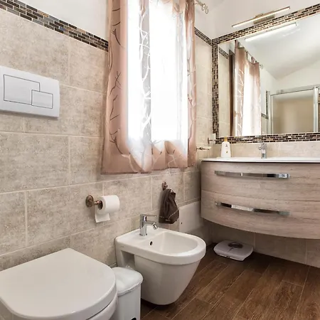 Grande Con Piscina Per 10 Persone A 500m Dalla Villa Valledoria (Sardinia)
