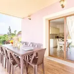 Villa Grande Con Piscina Per 10 Persone A 500m Dalla *