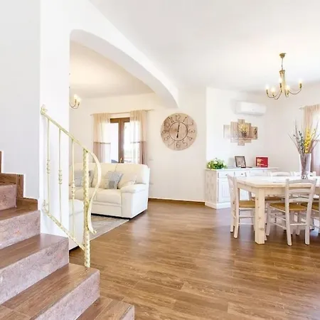 Grande Con Piscina Per 10 Persone A 500m Dalla Valledoria (Sardinia)