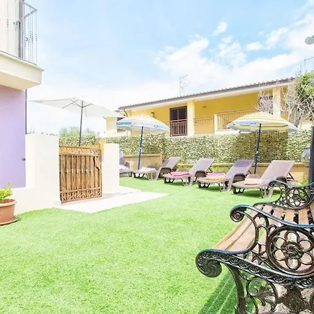 Villa Grande Con Piscina Per 10 Persone A 500m Dalla *