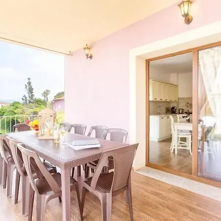 Villa Grande Con Piscina Per 10 Persone A 500m Dalla *