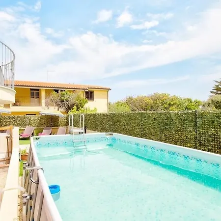 Grande Con Piscina Per 10 Persone A 500m Dalla Villa Valledoria (Sardinia)