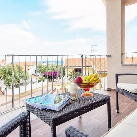 Grande Con Piscina Per 10 Persone A 500m Dalla Villa *