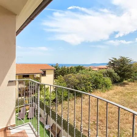 Villa Grande Con Piscina Per 10 Persone A 500m Dalla Valledoria (Sardinia)