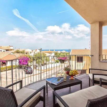 Villa Grande Con Piscina Per 10 Persone A 500m Dalla