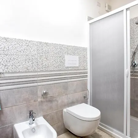 Grande Con Piscina Per 10 Persone A 500m Dalla Villa