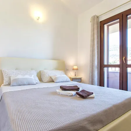 Grande Con Piscina Per 10 Persone A 500m Dalla Villa *