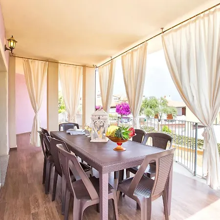 Villa Grande Con Piscina Per 10 Persone A 500m Dalla Valledoria (Sardinia)