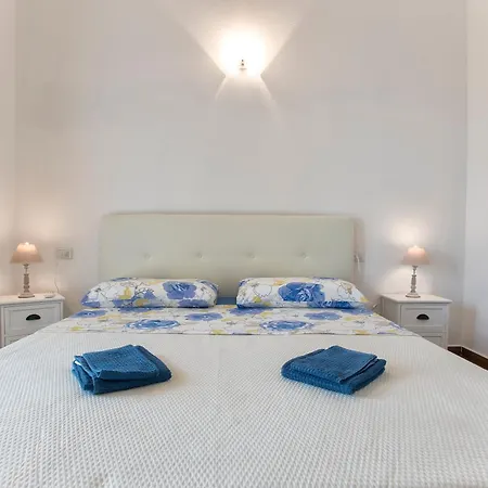 Grande Con Piscina Per 10 Persone A 500m Dalla Villa Valledoria (Sardinia)