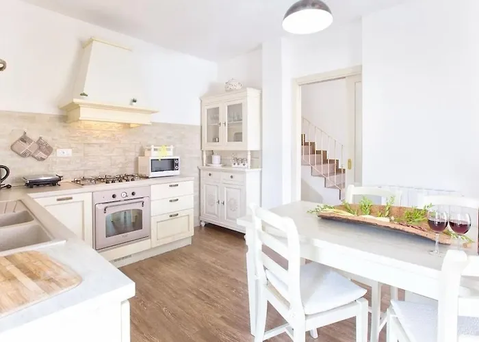 Grande Con Piscina Per 10 Persone A 500m Dalla *