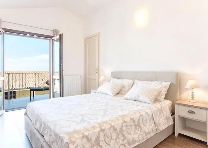 Villa Grande Con Piscina Per 10 Persone A 500m Dalla Valledoria (Sardinia)