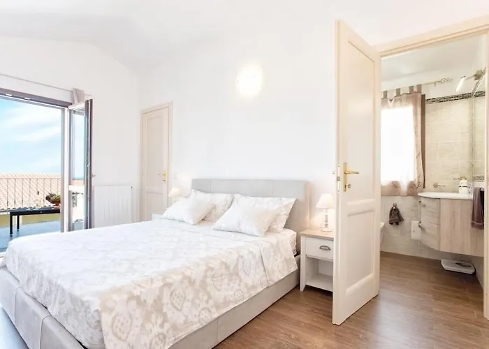 Grande Con Piscina Per 10 Persone A 500m Dalla *