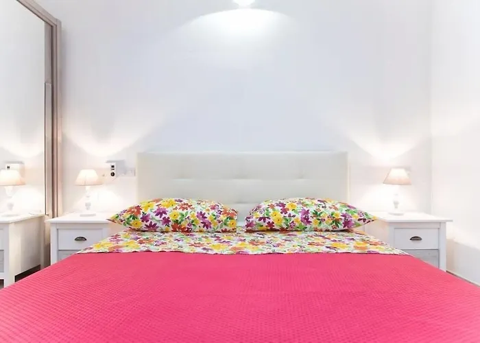 Grande Con Piscina Per 10 Persone A 500m Dalla Вилла Валледория