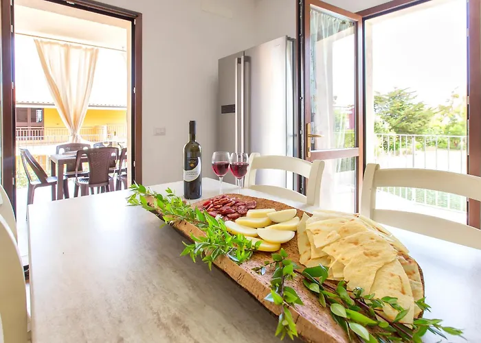 Grande Con Piscina Per 10 Persone A 500m Dalla *