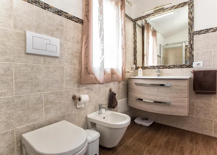 Grande Con Piscina Per 10 Persone A 500m Dalla Вилла Валледория