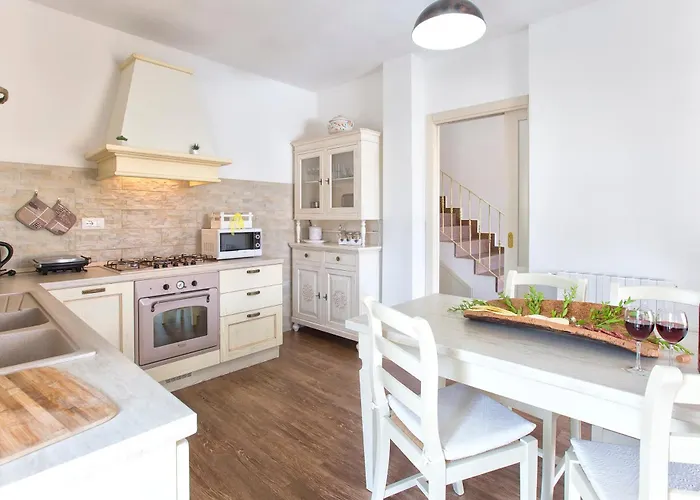 Grande Con Piscina Per 10 Persone A 500m Dalla Валледория