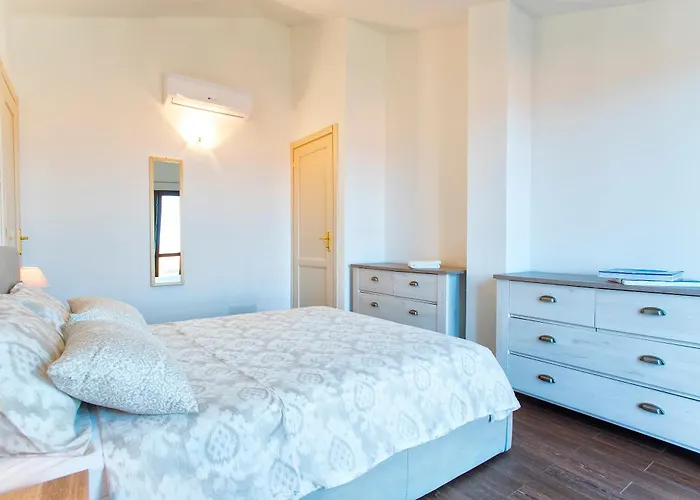 Grande Con Piscina Per 10 Persone A 500m Dalla Вилла