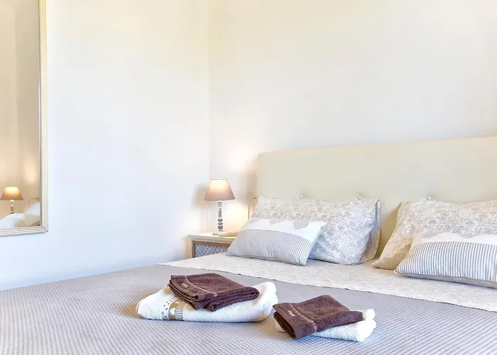 Grande Con Piscina Per 10 Persone A 500m Dalla *